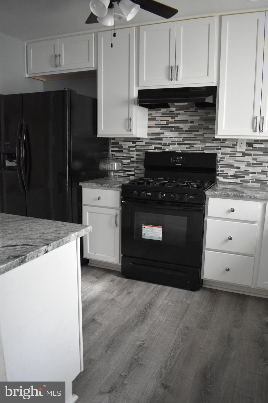 8411 Billson Road Randallstown, MD 21133 - Photo 5 of 11 Kitchen view