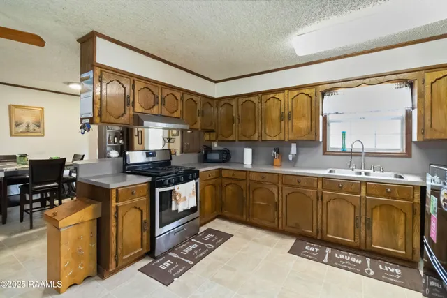 $215,000 | 300 Belmont Drive, Opelousas, LA 70570