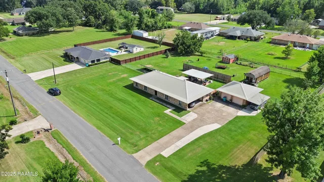 $215,000 | 300 Belmont Drive, Opelousas, LA 70570