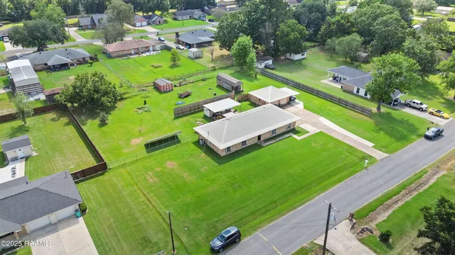 $215,000 | 300 Belmont Drive, Opelousas, LA 70570