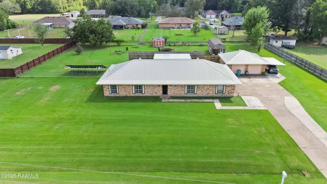 $215,000 | 300 Belmont Drive, Opelousas, LA 70570