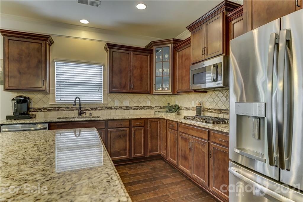 1817 Larkspur Way, Unit 214 Tega Cay, SC 29708 - Photo 14 of 48 Gallery Image 14