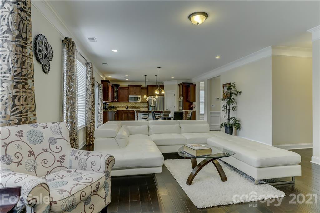 1817 Larkspur Way, Unit 214 Tega Cay, SC 29708 - Photo 17 of 48 Gallery Image 17