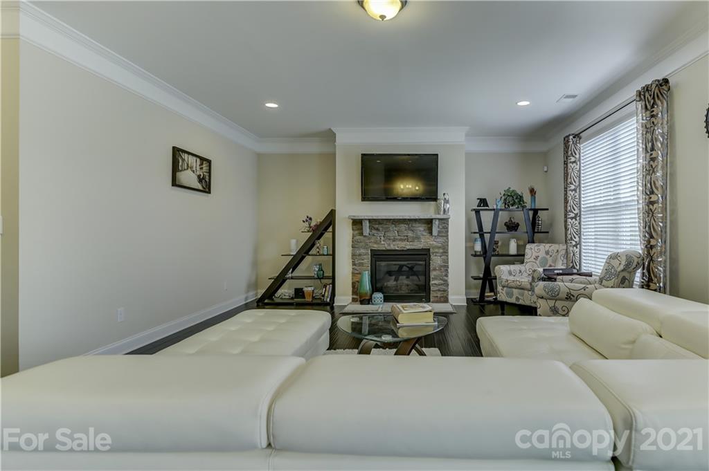 1817 Larkspur Way, Unit 214 Tega Cay, SC 29708 - Photo 18 of 48 Gallery Image 18