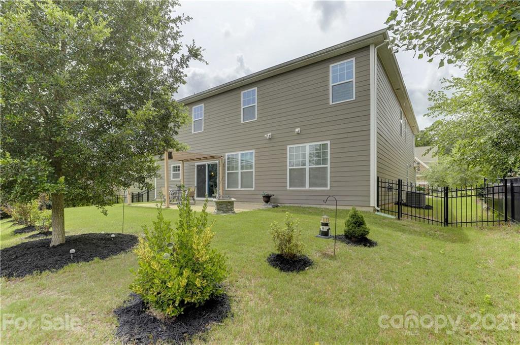 1817 Larkspur Way, Unit 214 Tega Cay, SC 29708 - Photo 46 of 48 Gallery Image 46