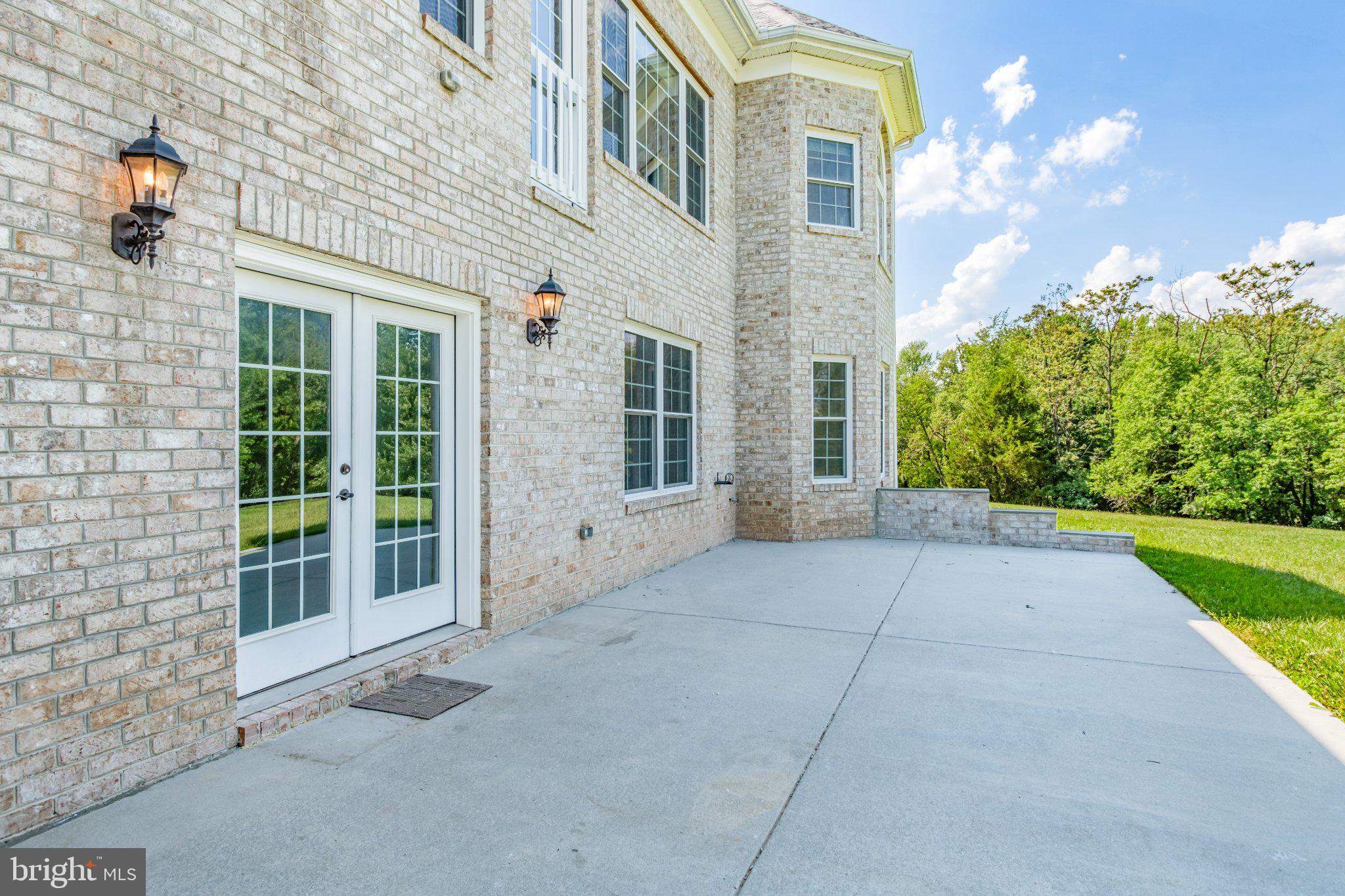 7147 Linganore Road New Market, MD 21774 - Photo 5 of 44 Spacious patio with serene views.