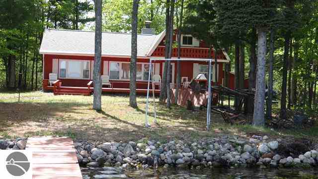 5513 Bush Road Interlochen, MI 49643 - Photo 15 of 16 1782754-14.JPG