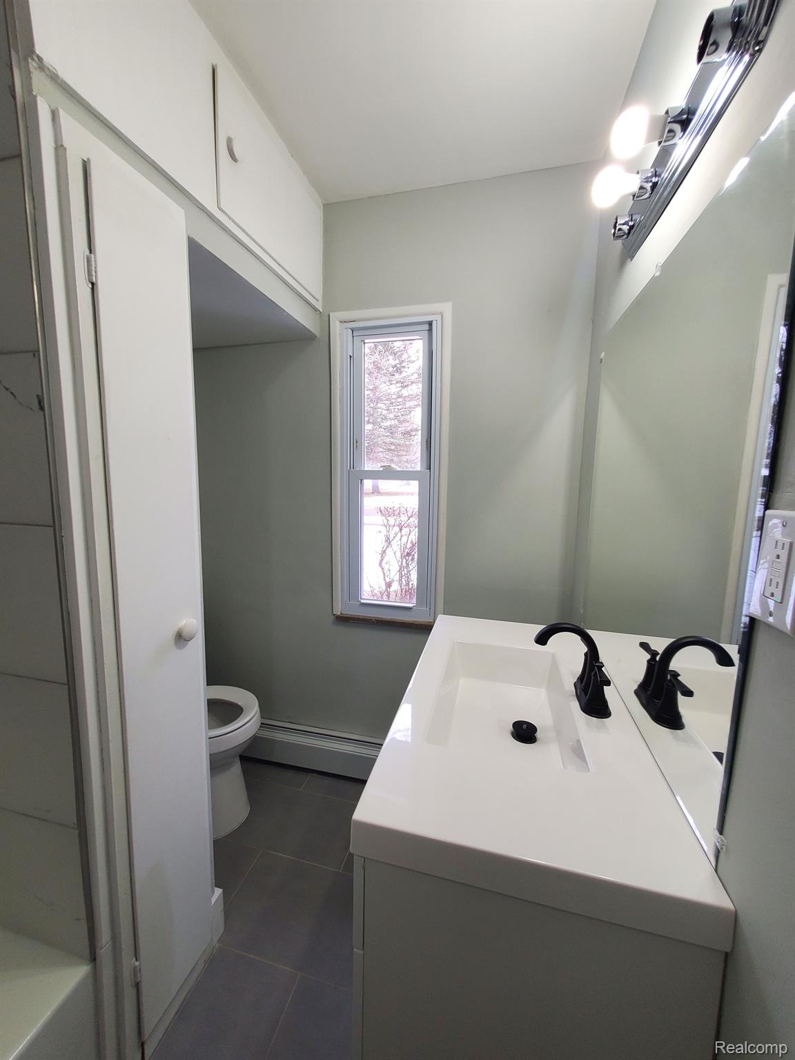 2101 Montclair Avenue Flint, MI 48503 - Photo 21 of 39 Gallery Image 21
