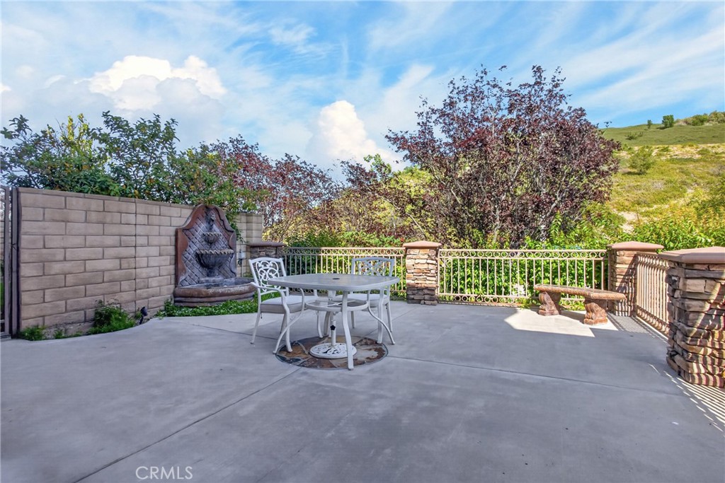 25807 Arbor Lane Stevenson Ranch, CA 91381 - Photo 6 of 65