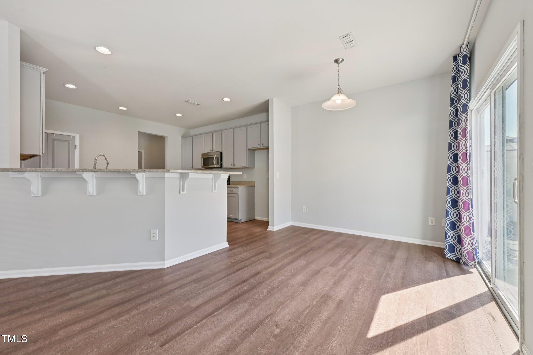11-web-or-mls-Massey Run-S0609-011