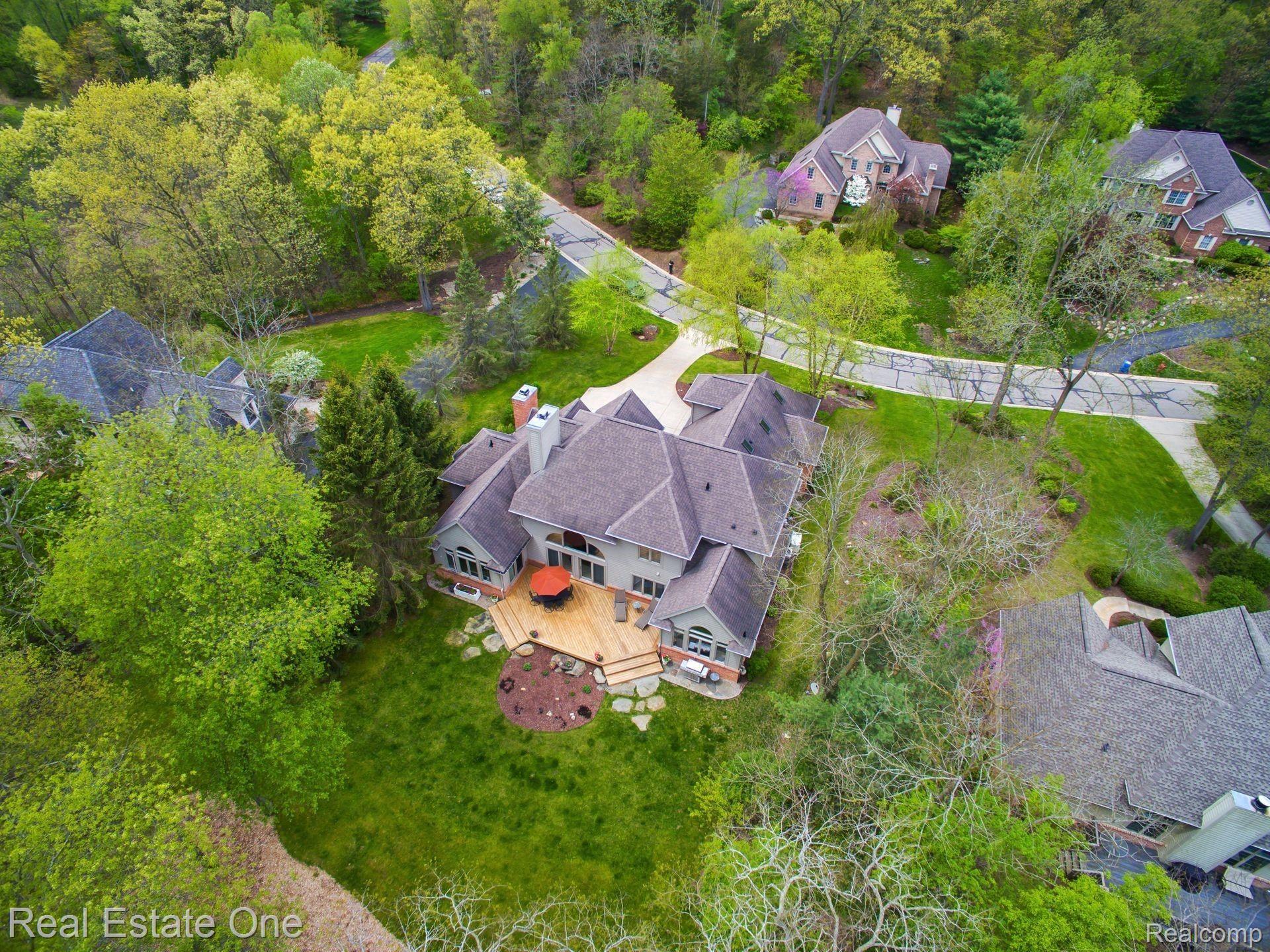 5890 Winans View Court Pinckney, MI 48169 - Photo 35 of 38 2.jpg