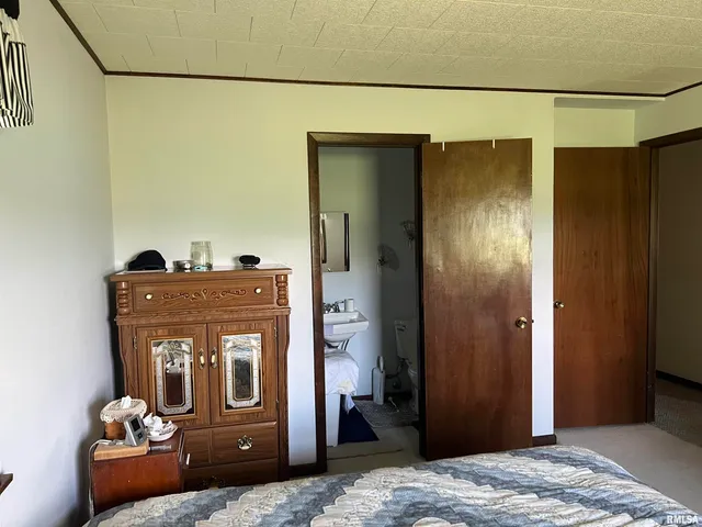 $250,000 | 12184 Clark Lane, Arenzville, IL 62611