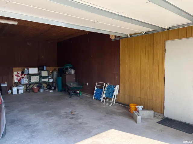 $250,000 | 12184 Clark Lane, Arenzville, IL 62611