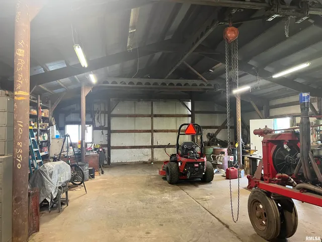 $250,000 | 12184 Clark Lane, Arenzville, IL 62611