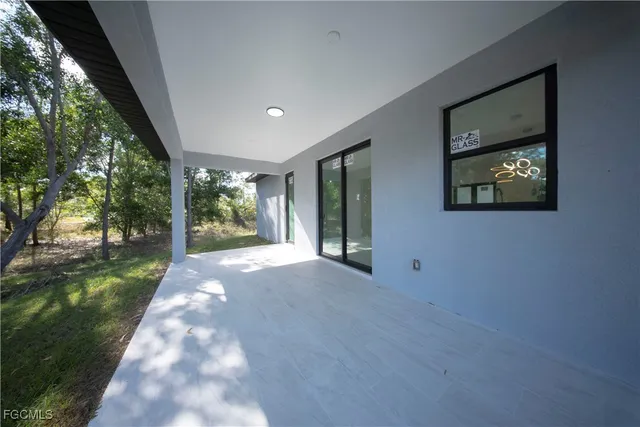 $370,000 | 1004 Grant Boulevard, Lehigh Acres, FL 33974