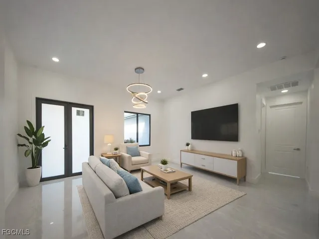 $370,000 | 1004 Grant Boulevard, Lehigh Acres, FL 33974