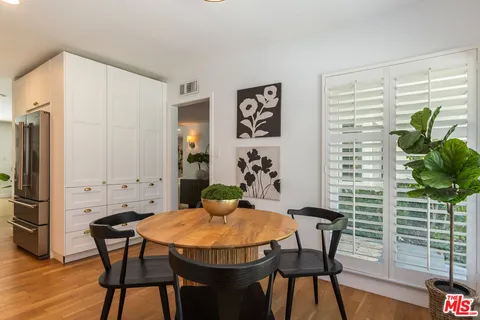 $1,595,000 | 5071 Shirley Avenue, Tarzana, CA 91356