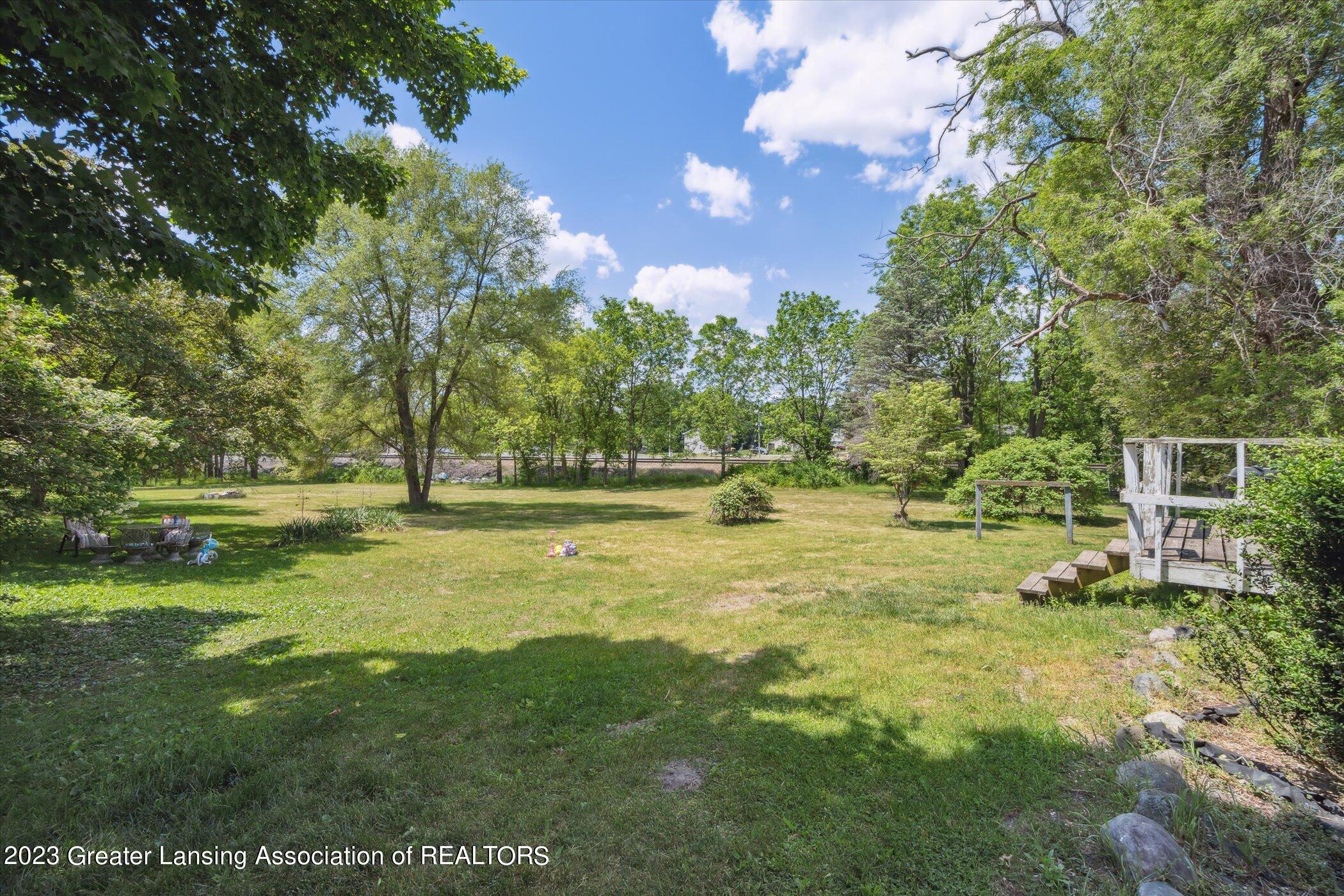 426 Sherwood Road Bellevue, MI 49021 - Photo 10 of 40 38-426-Sherwood-Rd-Bellevue-MI-49021-Win