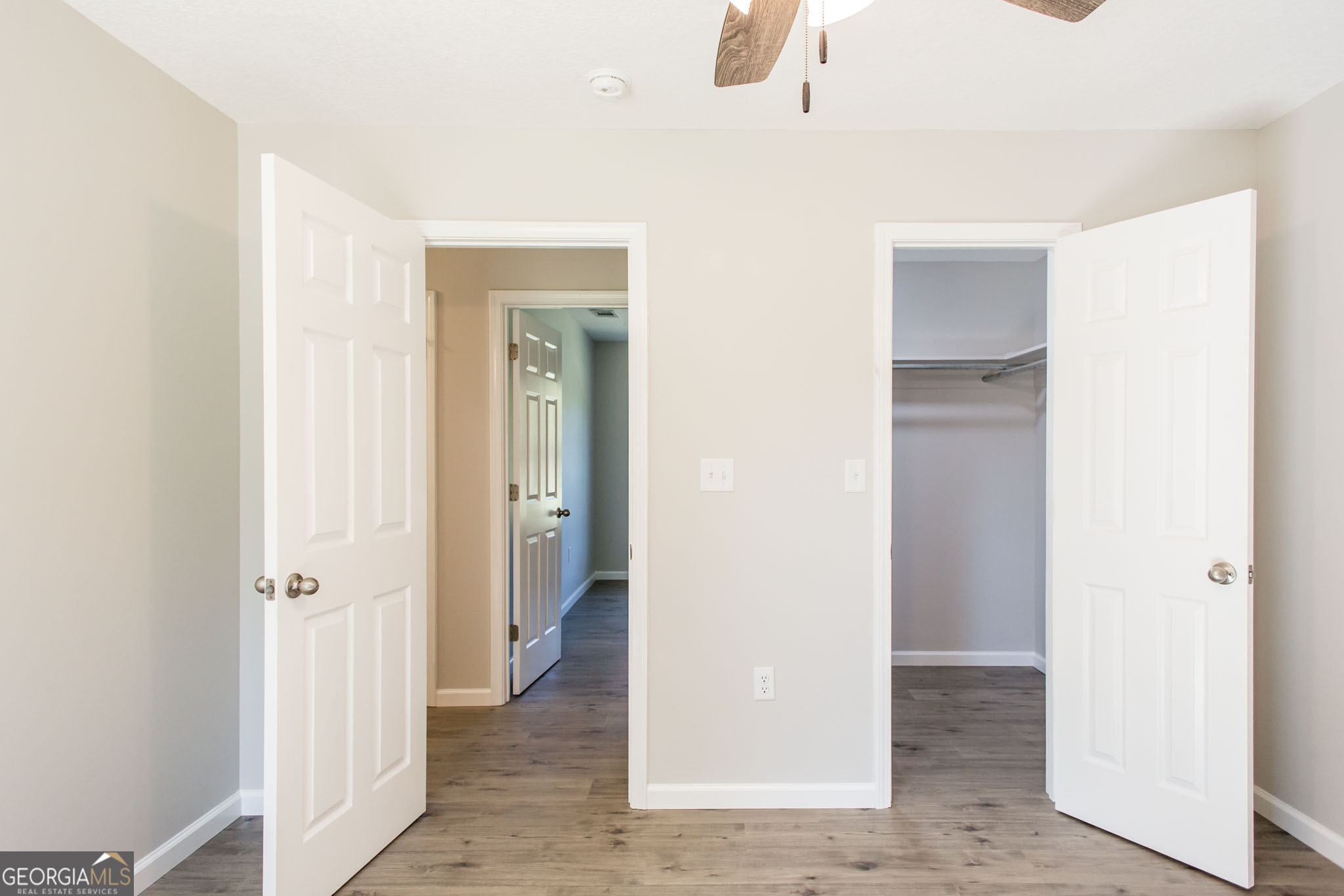 2350 Edgewood Street Waycross, GA 31501 - Photo 22 of 27 a view of a hallway with closet and a bathroom