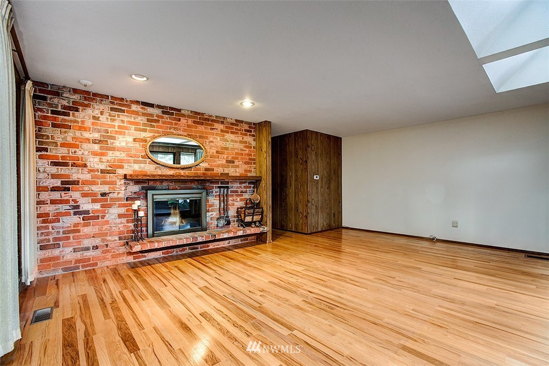 240-238 South Normandy Road Burien, WA 98148 - Photo 5 of 18 Gallery Image 5
