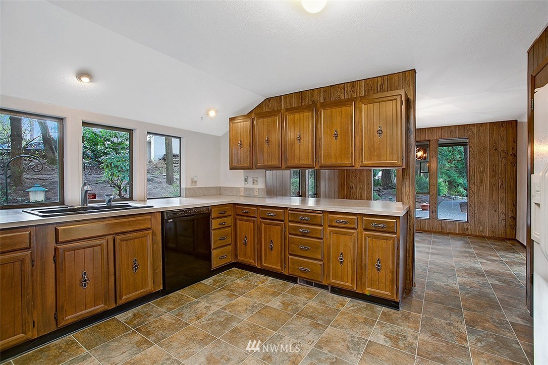 240-238 South Normandy Road Burien, WA 98148 - Photo 7 of 18 Gallery Image 7