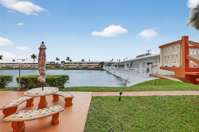 $123,000 | 800 Southwest 10th Terrace, Unit 4T, Hallandale Beach, FL 33009