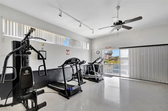 $123,000 | 800 Southwest 10th Terrace, Unit 4T, Hallandale Beach, FL 33009