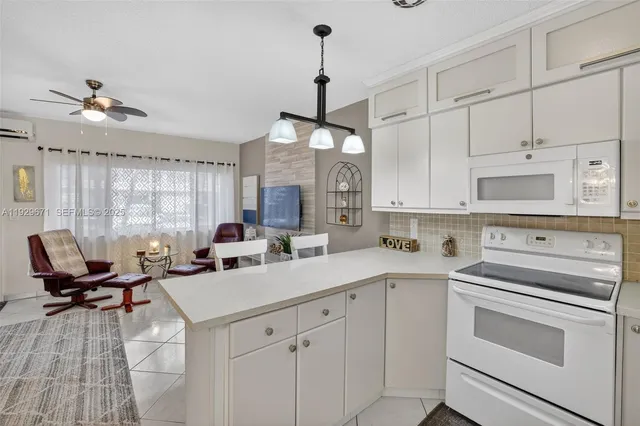 $123,000 | 800 Southwest 10th Terrace, Unit 4T, Hallandale Beach, FL 33009