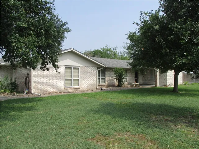 $3,500 | 3838 Floerke Road, Portland, TX 78374