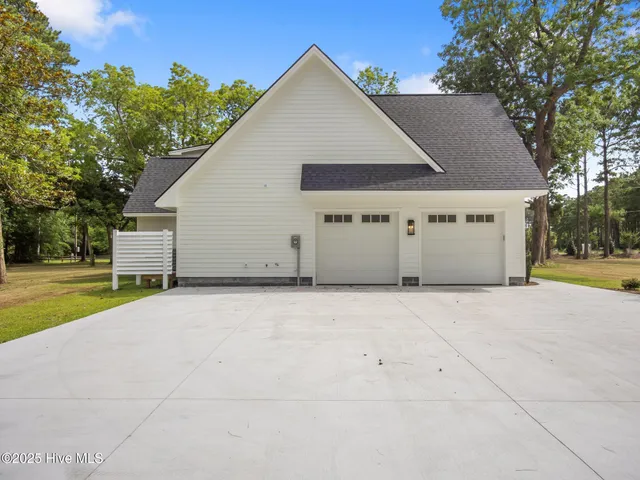 $1,212,900 | 104 Indian Trail, Beaufort, NC 28516