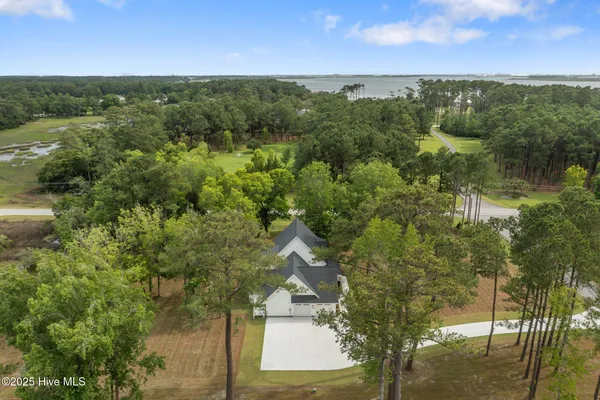 $1,212,900 | 104 Indian Trail, Beaufort, NC 28516