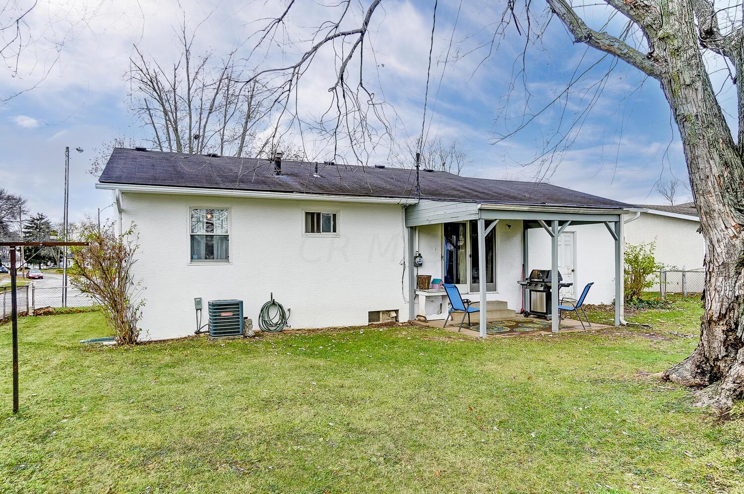 3100 Dunloe Road Columbus, OH 43232 - Photo 25 of 30 Back of House