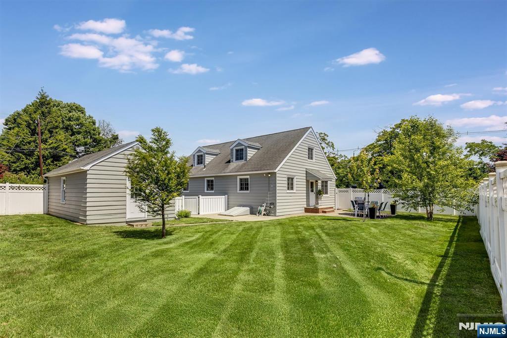 98 Totowa Road Totowa, NJ 07512 - Photo 42 of 46