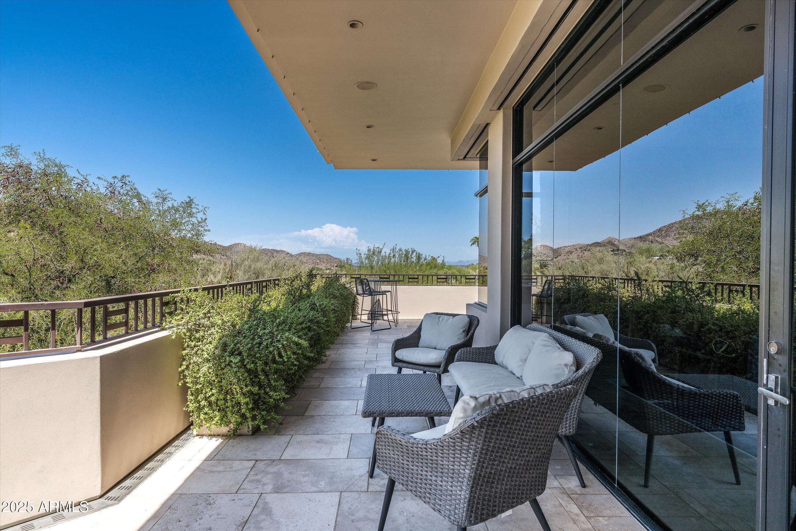7451 North Las Brisas Lane Paradise Valley, AZ 85253 - Photo 38 of 65 Upper Terrace