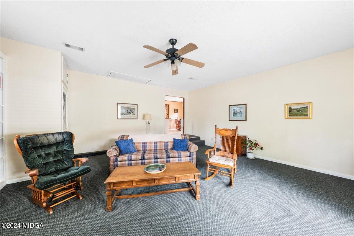 6271 Stapleton Road Macon, GA 31206 - Photo 23 of 41 a living room with furniture