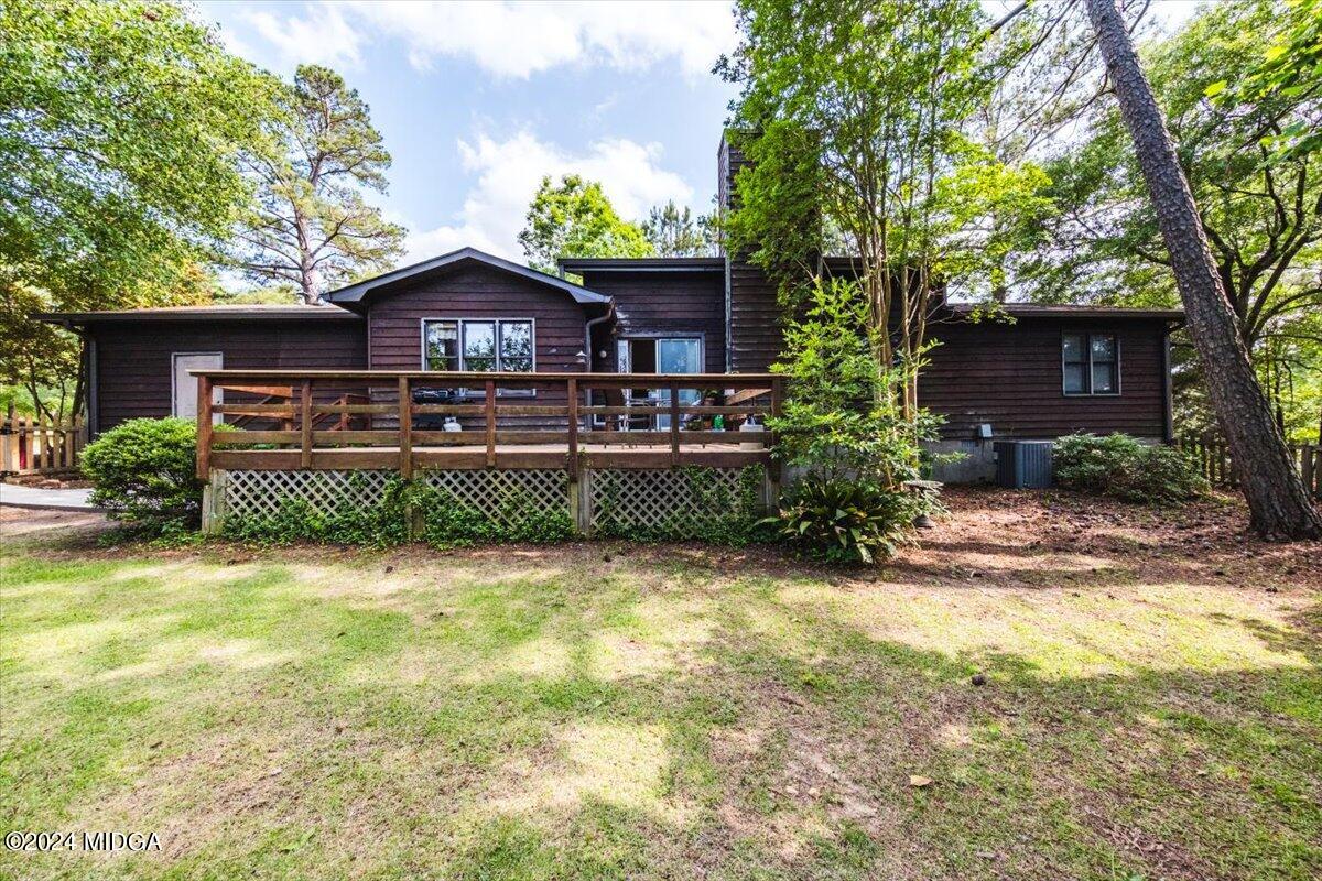 6271 Stapleton Road Macon, GA 31206 - Photo 31 of 41 a front view of a house with a yard