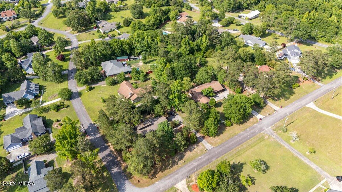 6271 Stapleton Road Macon, GA 31206 - Photo 39 of 41 a view of a garden with plants