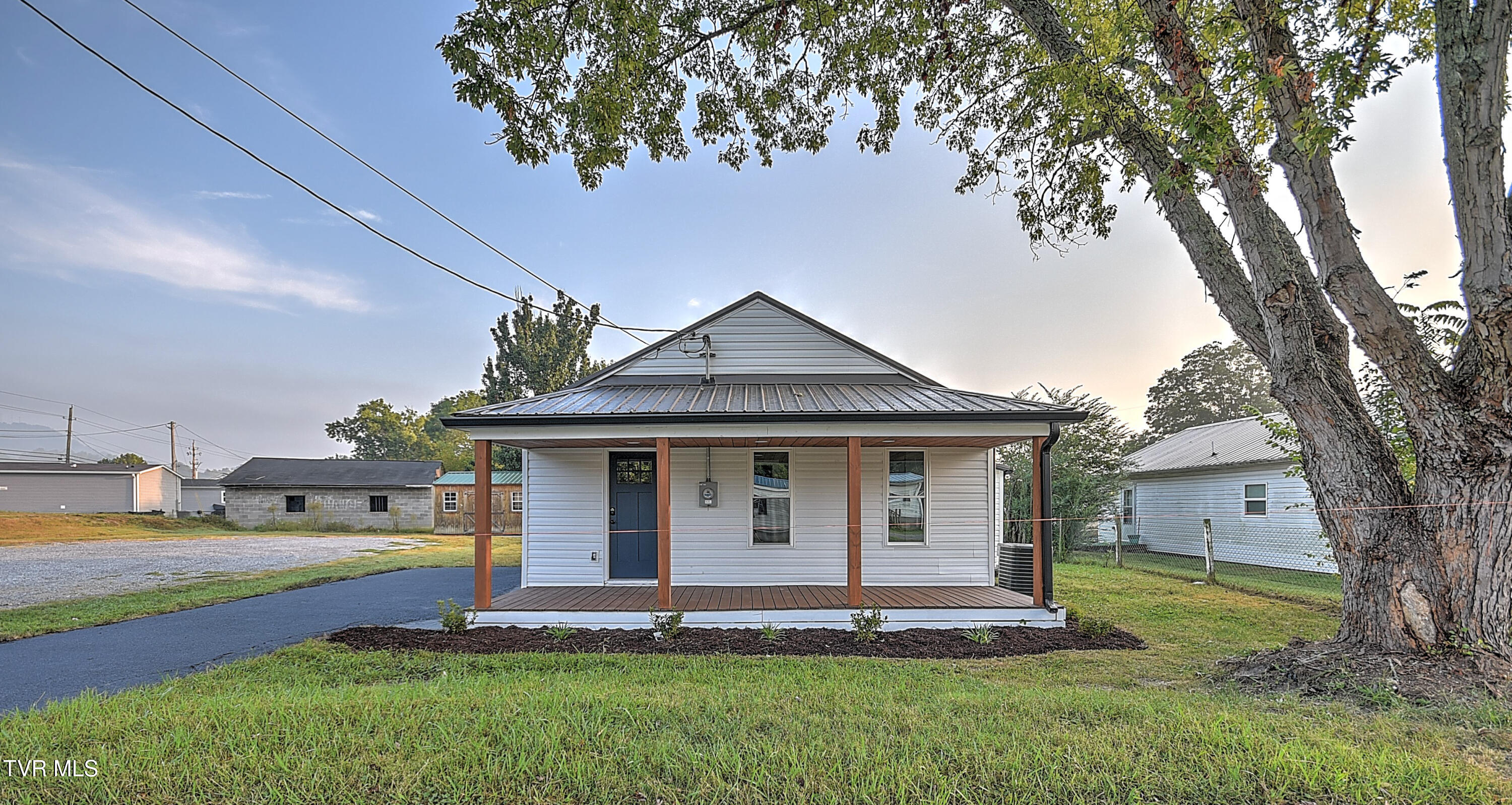 115 Shady View Road Kingsport, TN 37660 - Photo 4 of 37 4-print-115 Shady View CP-3