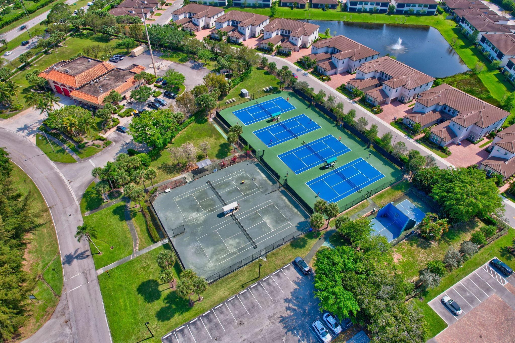 21362 Juego Circle, Unit 33F Boca Raton, FL 33433 - Photo 35 of 41 BOCA LAGO C.C. AMENITIES