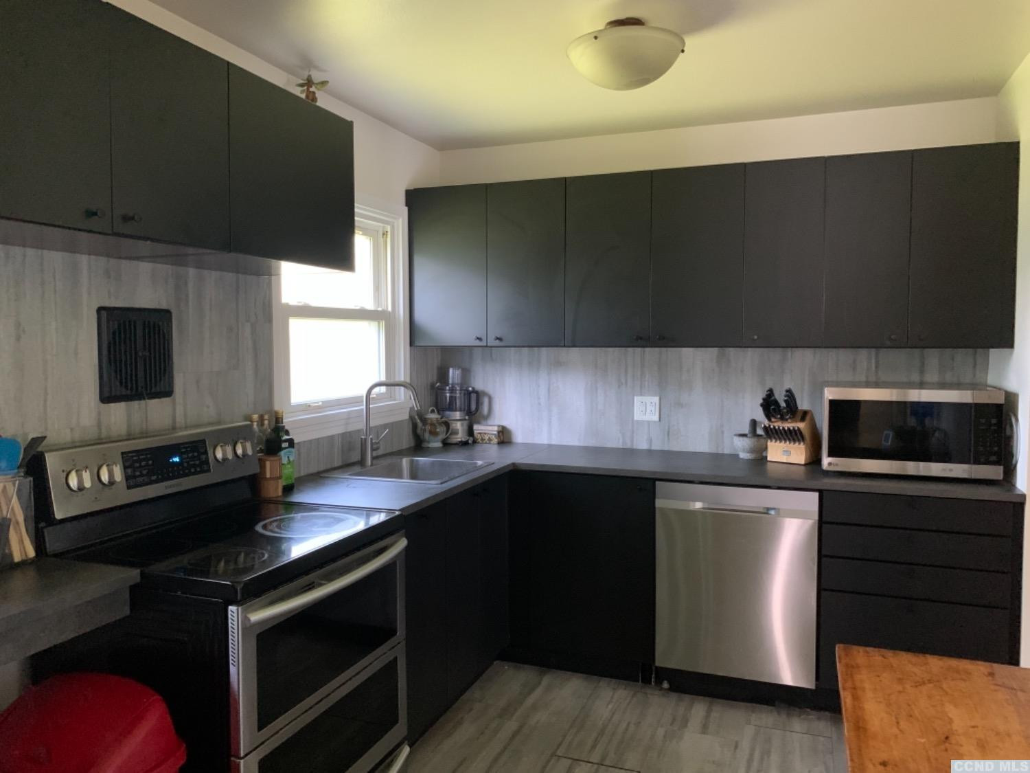 4 First Street Catskill, NY 12414 - Photo 8 of 26 Photo 8