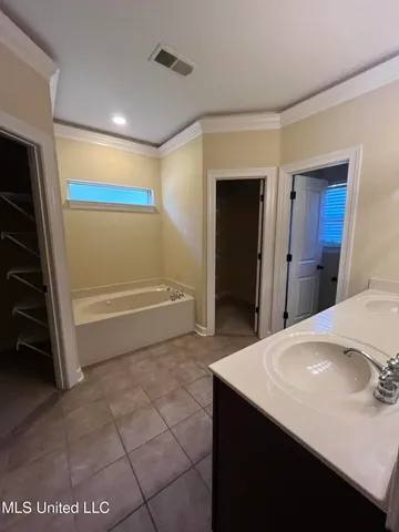 $285,000 | 909 Falcon Street, Senatobia, MS 38668