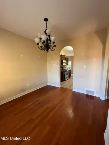 $285,000 | 909 Falcon Street, Senatobia, MS 38668