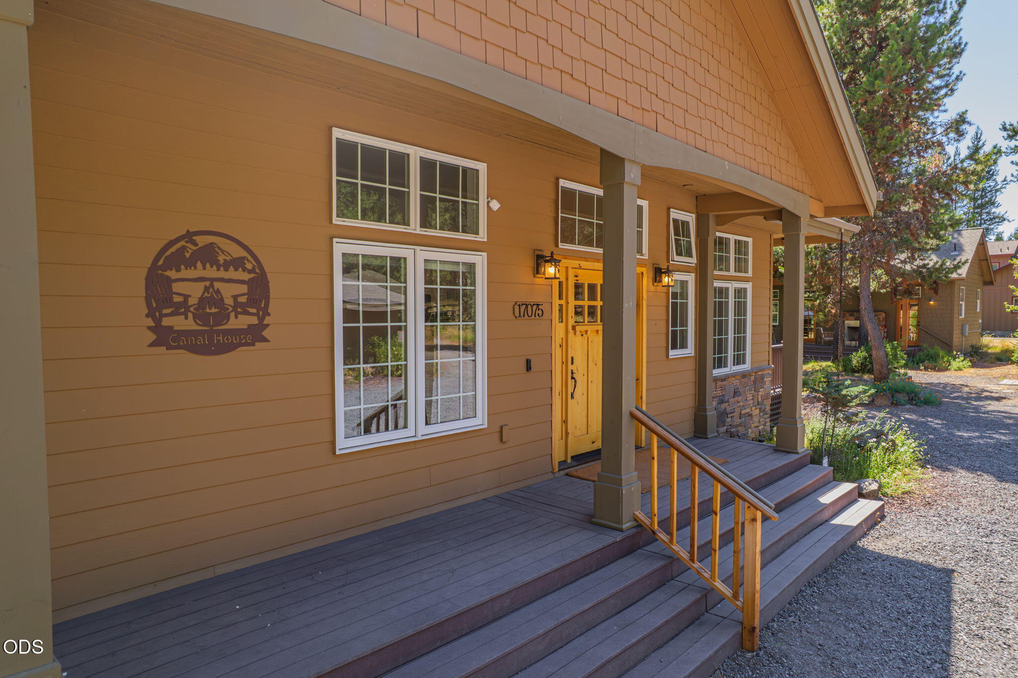 17075 Pasadena Road Bend, OR 97707 - Photo 5 of 71