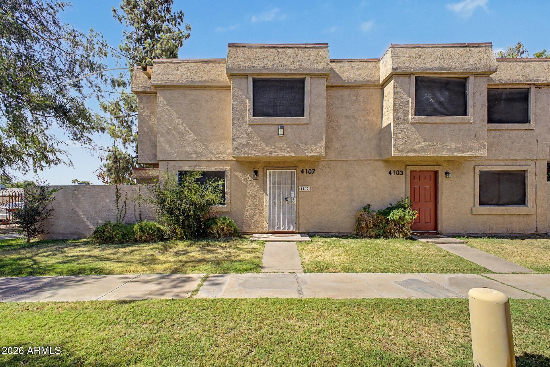 4107 West Wonderview Road Phoenix, AZ 85019 - Photo 4 of 37