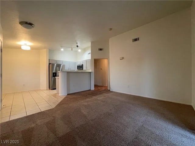 $1,300 | 1881 West Alexander Road, Unit 2088, North Las Vegas, NV 89032