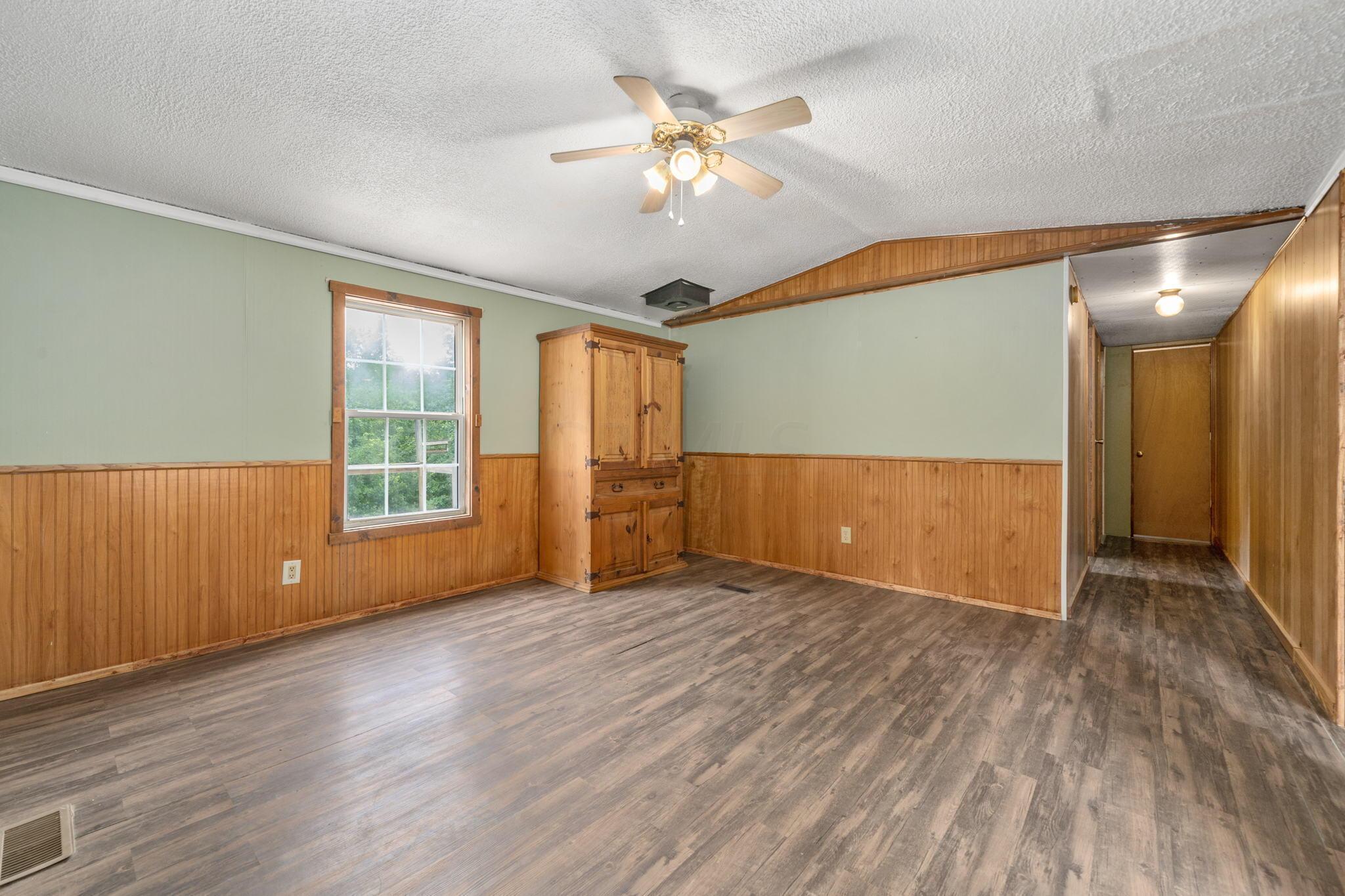 14268 Old McArthur Road Logan, OH 43138 - Photo 7 of 62 8-web-or-mls-DSC08611