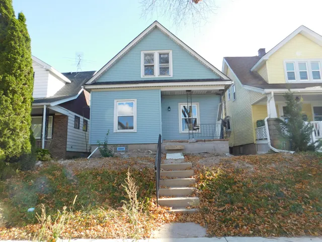 $179,000 | 1312 South 61st Street, West Allis, WI 53214