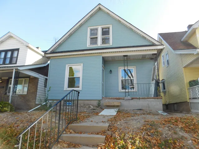 $179,000 | 1312 South 61st Street, West Allis, WI 53214