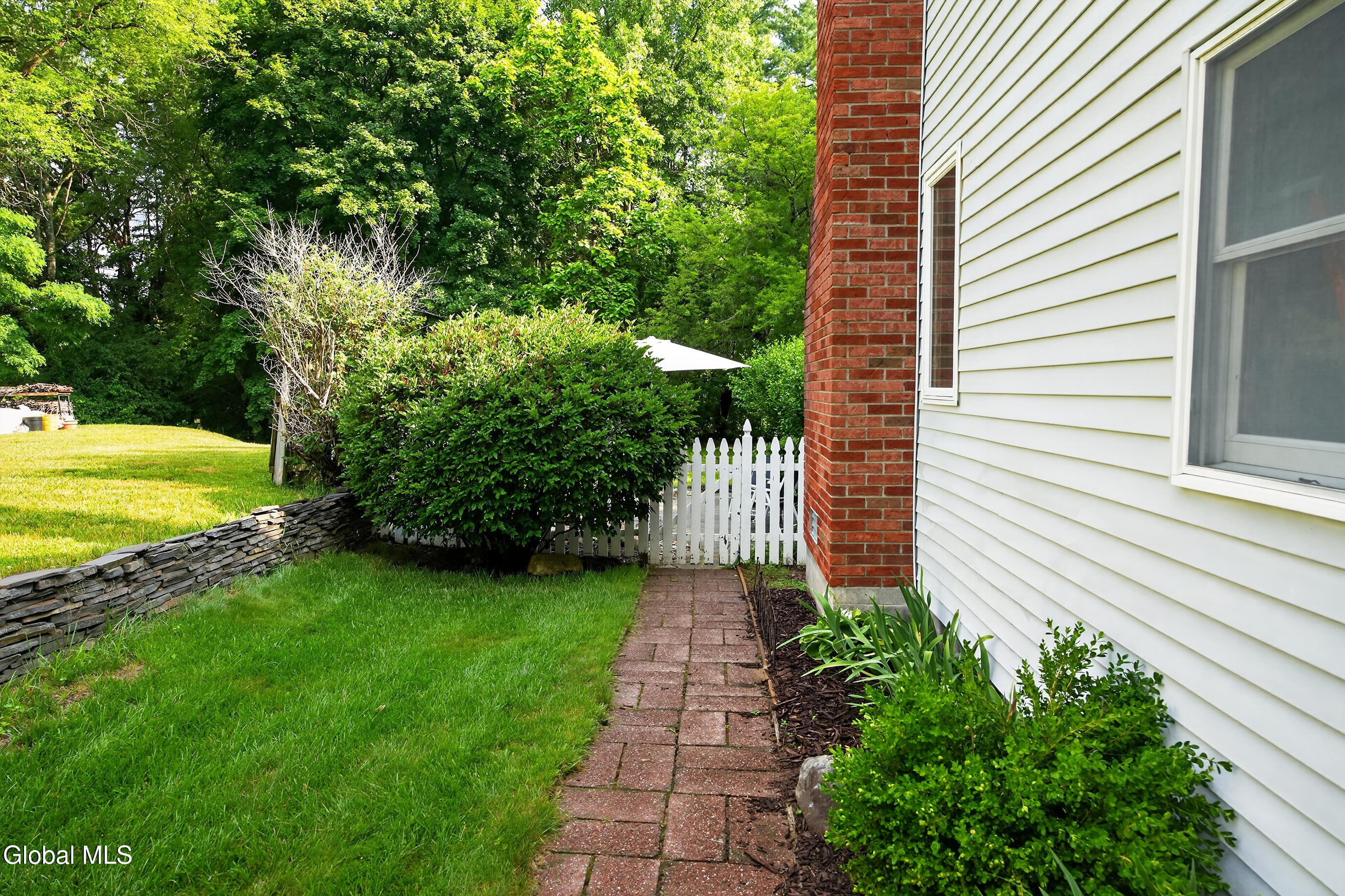 3059 East Old State Road Guilderland, NY 12303 - Photo 6 of 53 006-3059-East-Old-State-Road-Guilderland