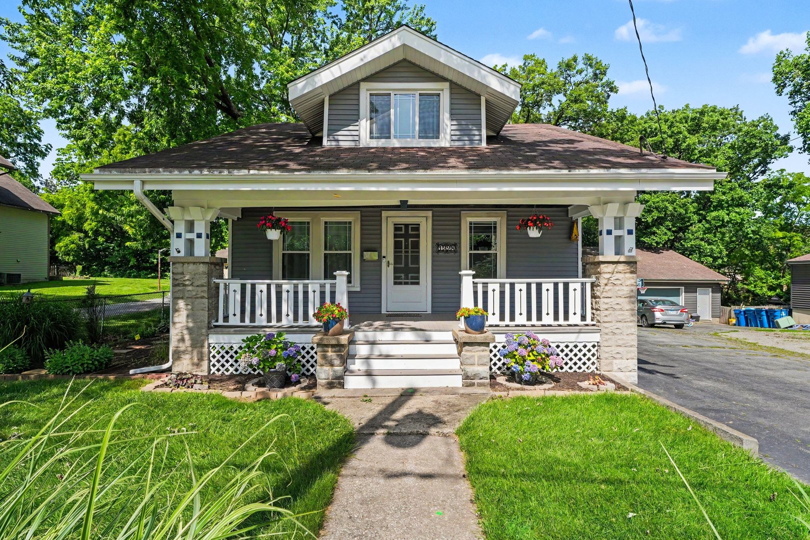 1328 Benton Street Crete, IL 60417 - Photo 2 of 30